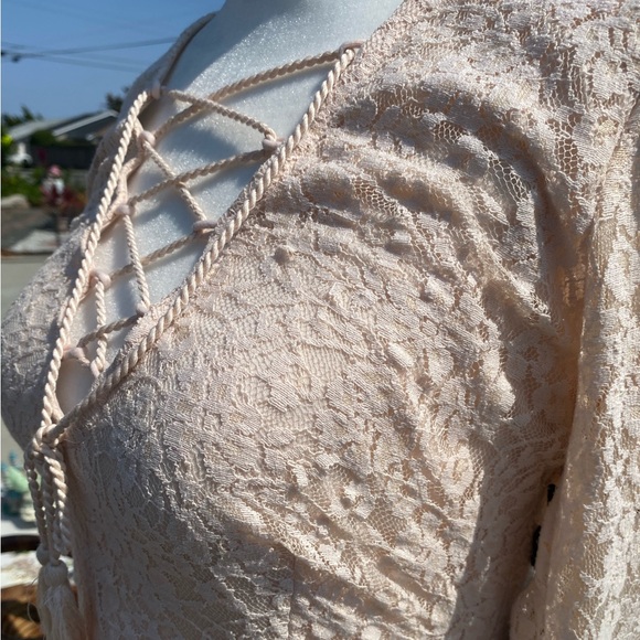 Lacey dress, light pink Forever 21 NWT - Picture 4 of 5